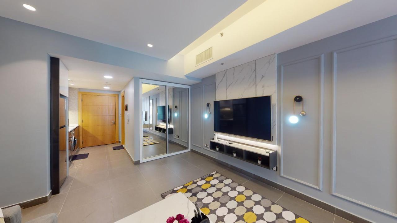 Al Fares Luxury Furnished Apartment-Damac Tower Eksteriør billede