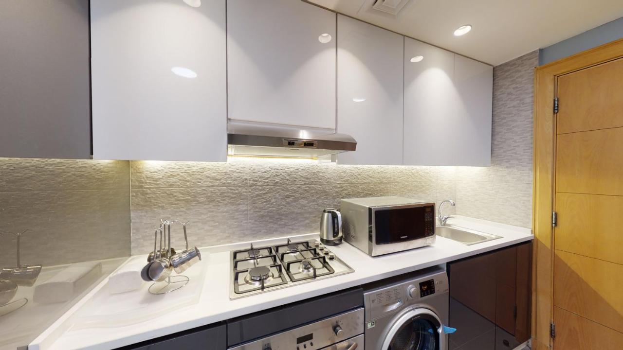 Al Fares Luxury Furnished Apartment-Damac Tower Eksteriør billede