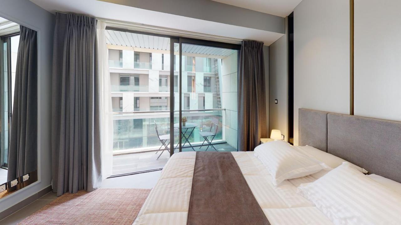 Al Fares Luxury Furnished Apartment-Damac Tower Eksteriør billede
