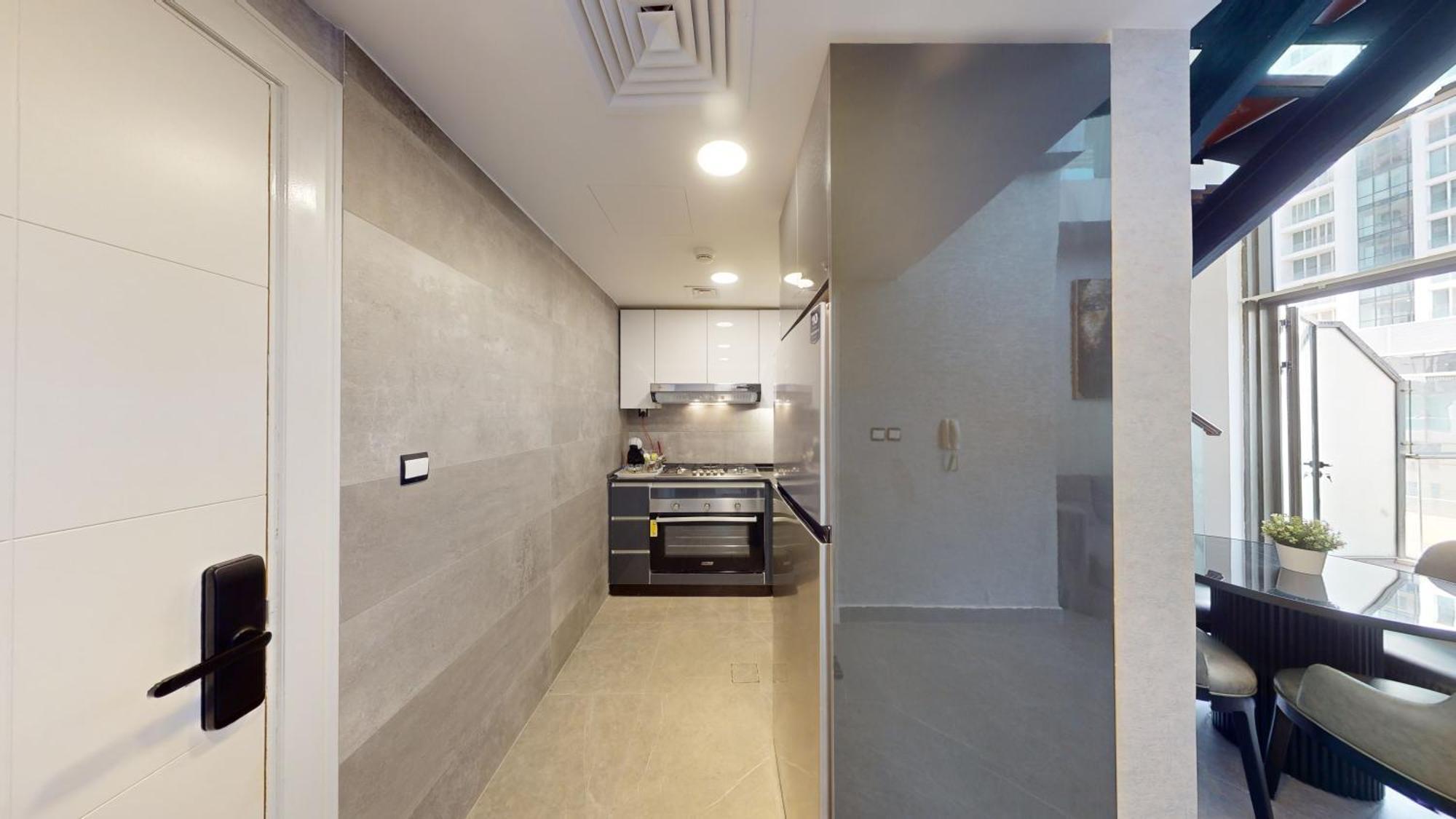 Al Fares Luxury Furnished Apartment-Damac Tower Eksteriør billede