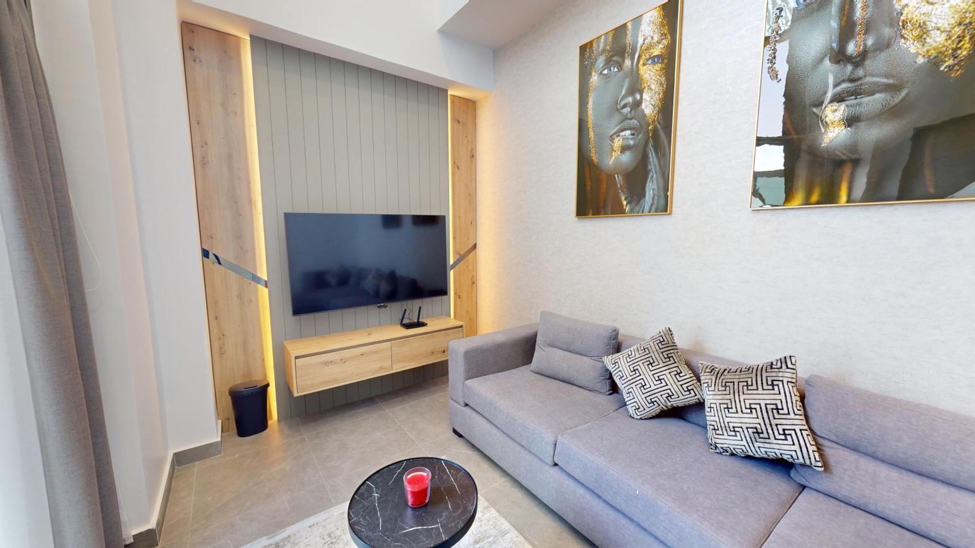 Al Fares Luxury Furnished Apartment-Damac Tower Eksteriør billede