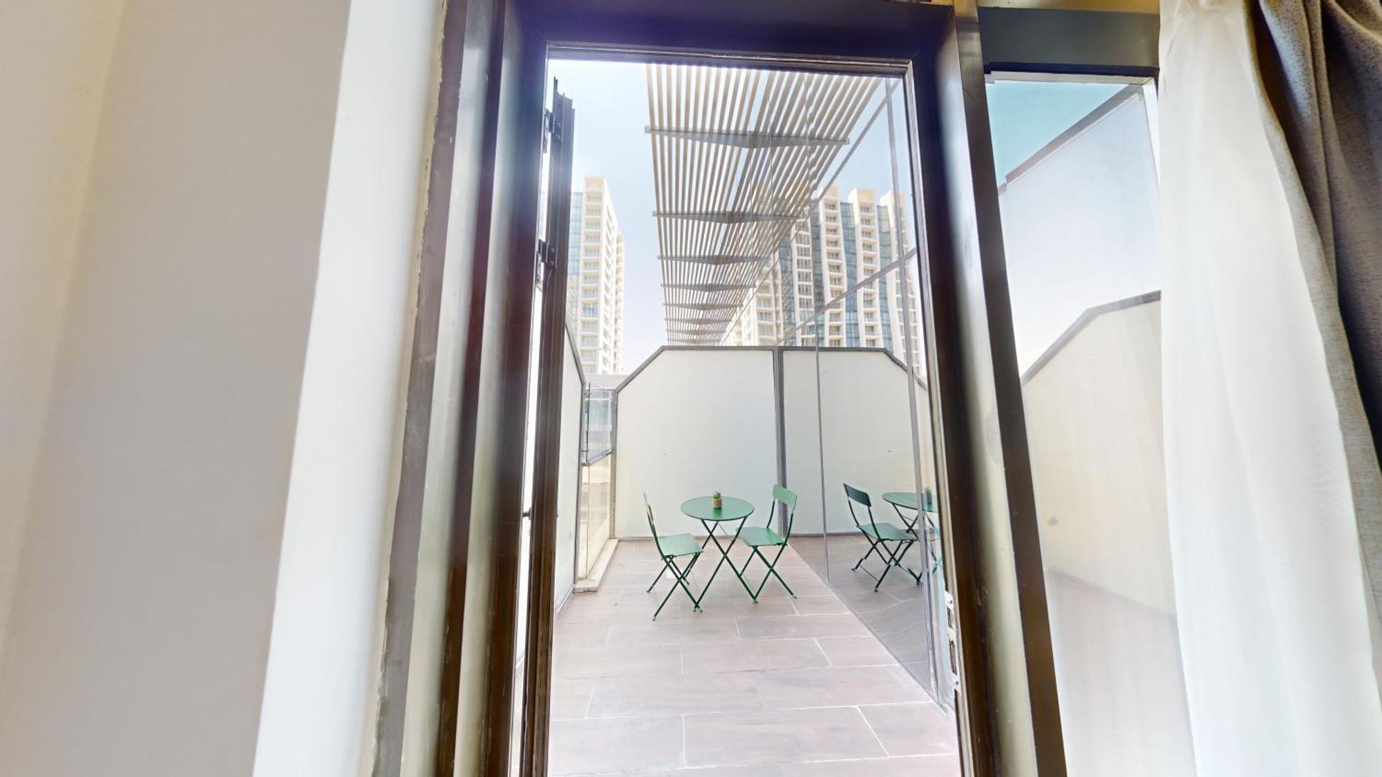 Al Fares Luxury Furnished Apartment-Damac Tower Eksteriør billede