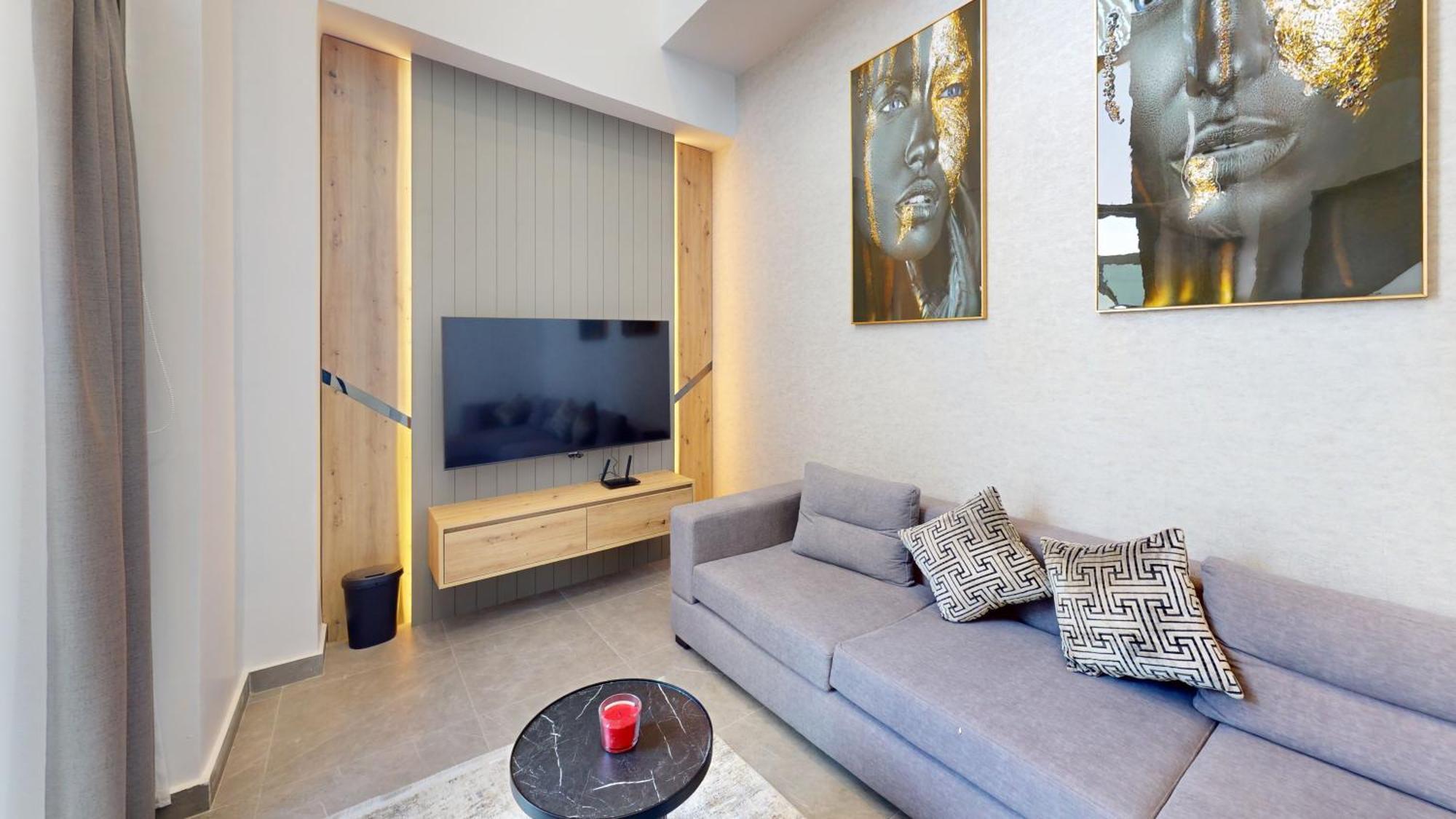 Al Fares Luxury Furnished Apartment-Damac Tower Eksteriør billede