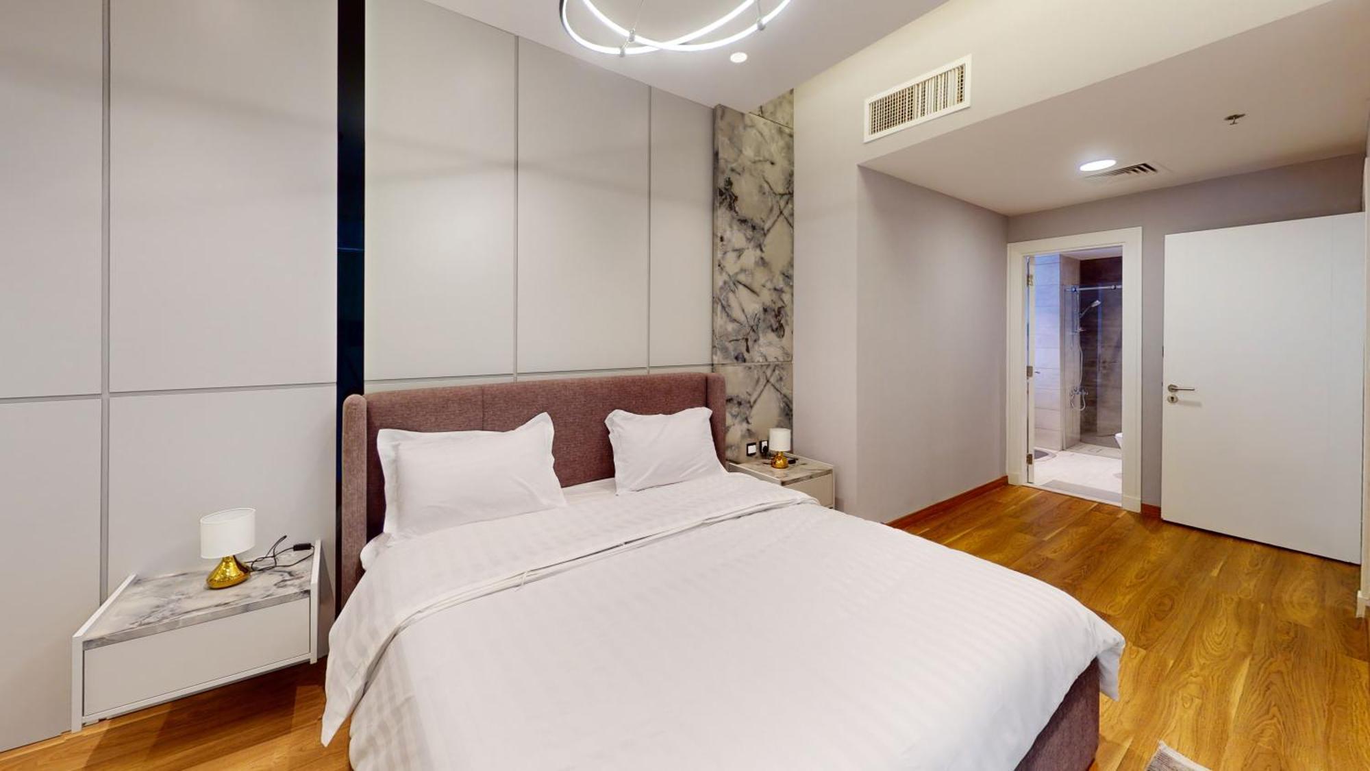Al Fares Luxury Furnished Apartment-Damac Tower Eksteriør billede